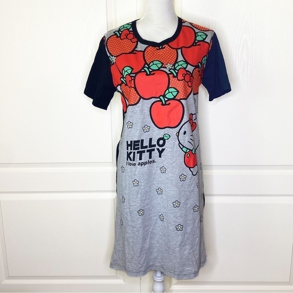 Hello Kitty I Love Apples Women’s Nightgown Shirt Small - Picture 1 of 9